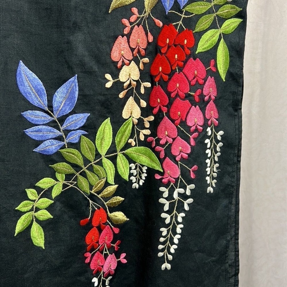 French Connection Black Ramie Floral Embroidered Skirt Size Small? - Picture 6 of 7
